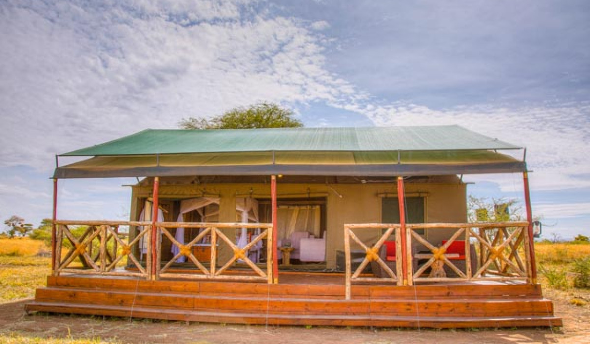 Serengeti Heritage Luxury Cam
