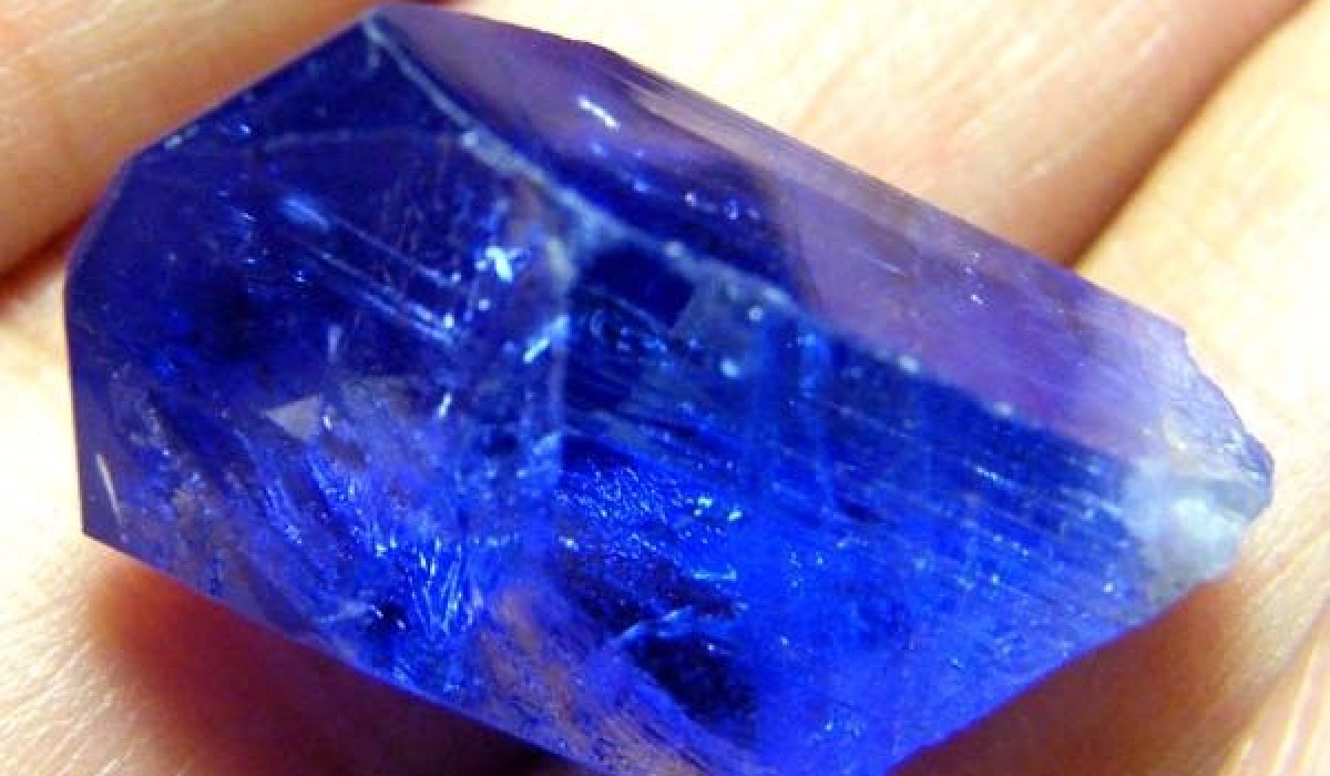 what is so specials about tanzanite