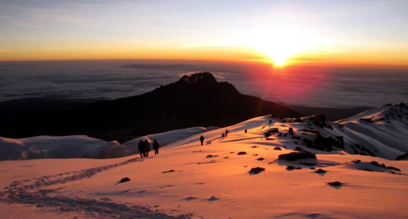 Kilimanjaro trekking Marangu route 