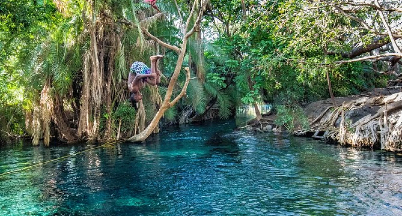 Chemka Hotsprings
