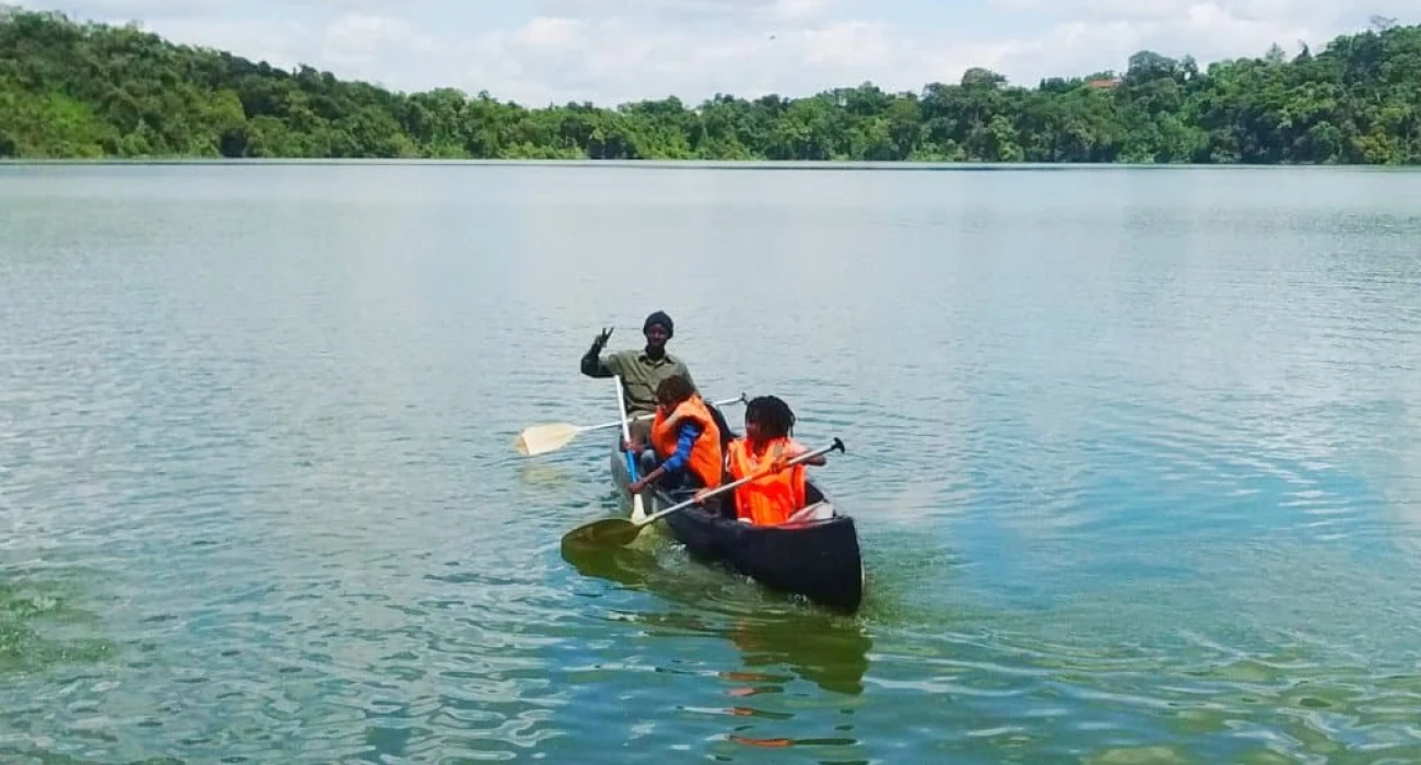 Discover Lake Duluti – Tailored Day Trip Experience. - Image 1